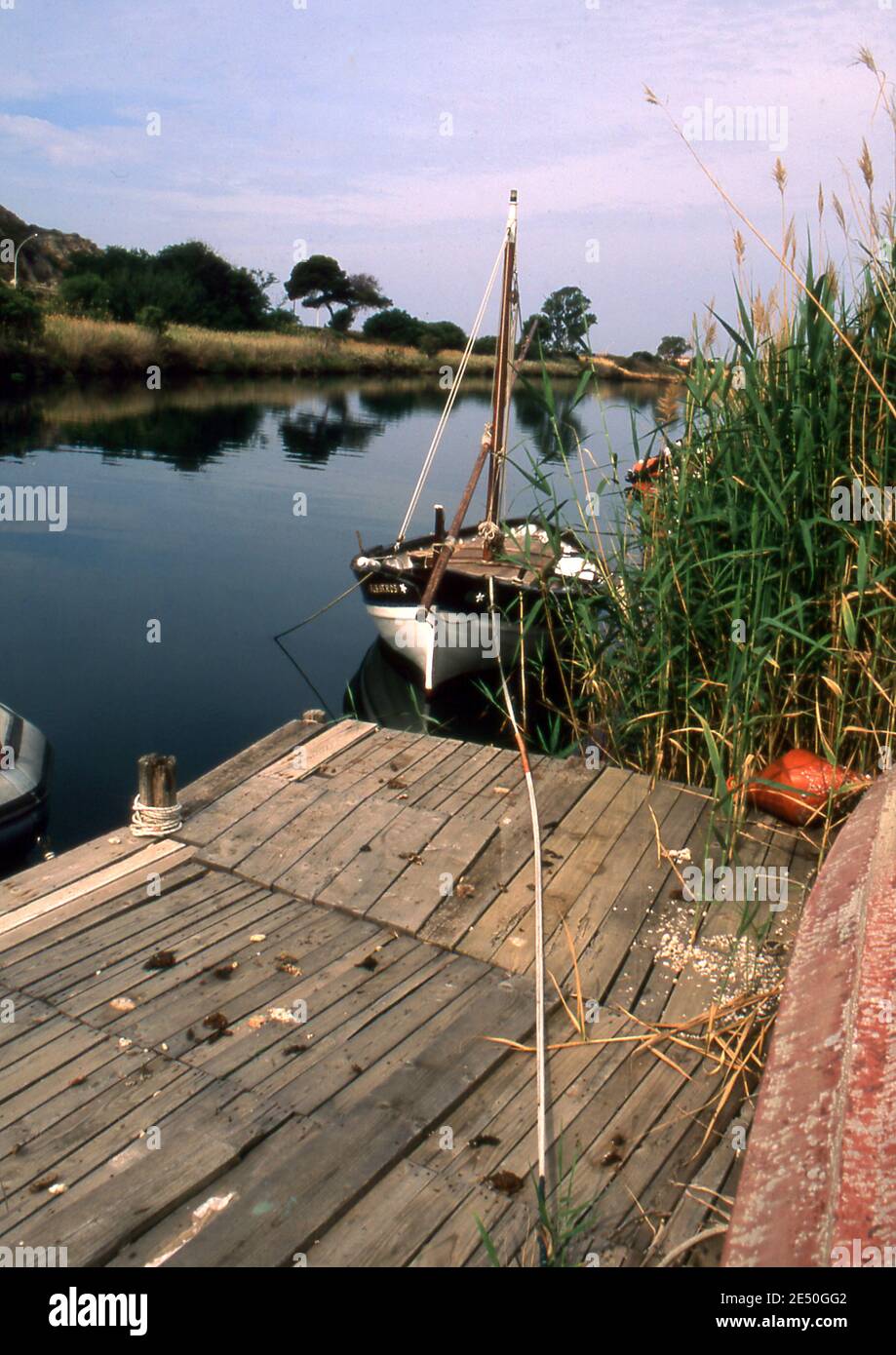 Bosa, Cerdeña, Italia. Río Temo (escaneado a partir de una diapositiva de color) Foto de stock