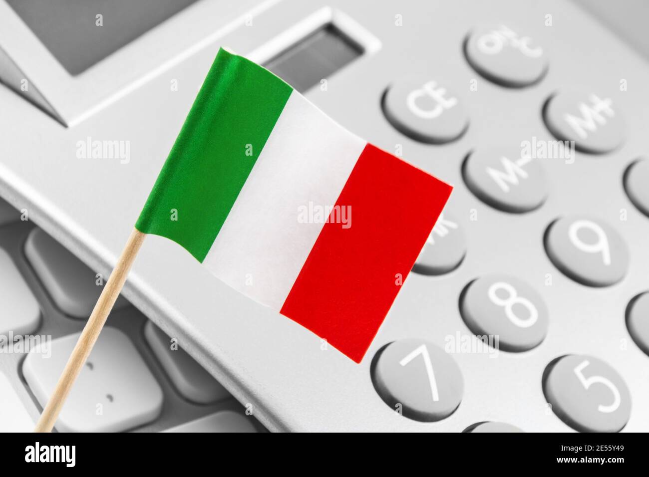 Símbolo Italienische Flagge und Rechner Foto de stock