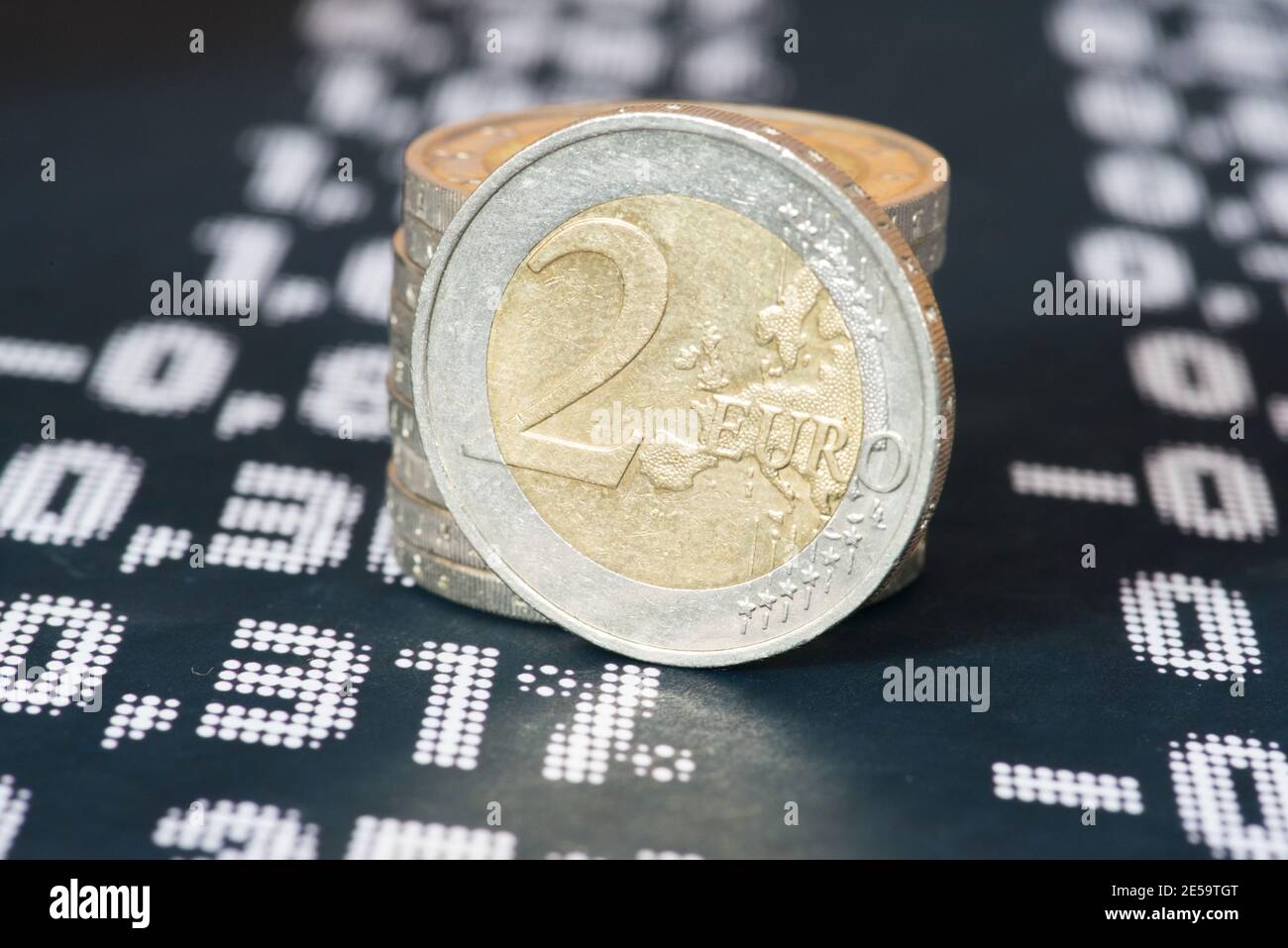 Las monedas de euro, la tabla de precios y el mercado de valores