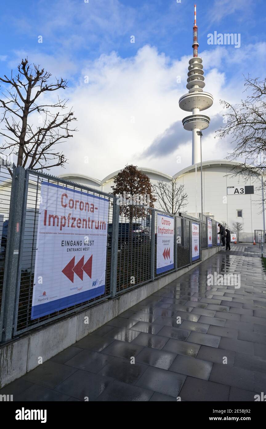 ALEMANIA, Hamburgo, Corona pandémica, centro de vacunación / DEUTSCHLAND, Hamburgo, Corona Pandemie, Impfzentrum der KVH und Sozialbehörde Hamburgo en den Messehallen Foto de stock