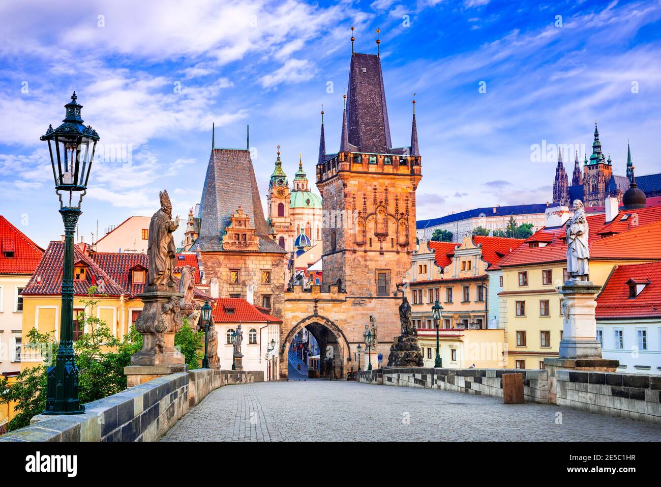 Praga, República Checa. Mala Strana centro medieval de Praha, reino medieval de Bohemia y ciudad imperial. Foto de stock