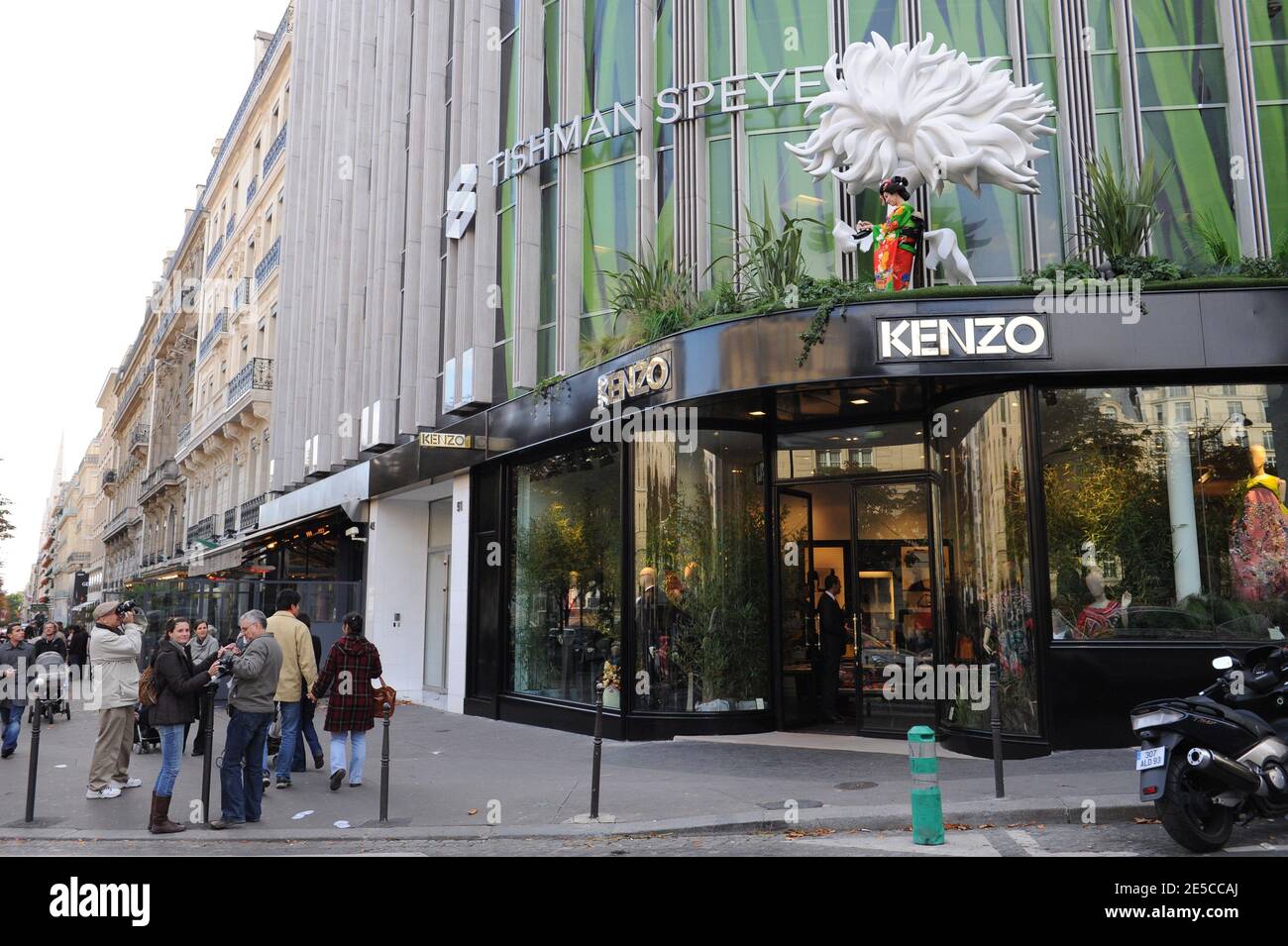 Francia Par s la avenida George V Kenzo Shop Fotograf a de