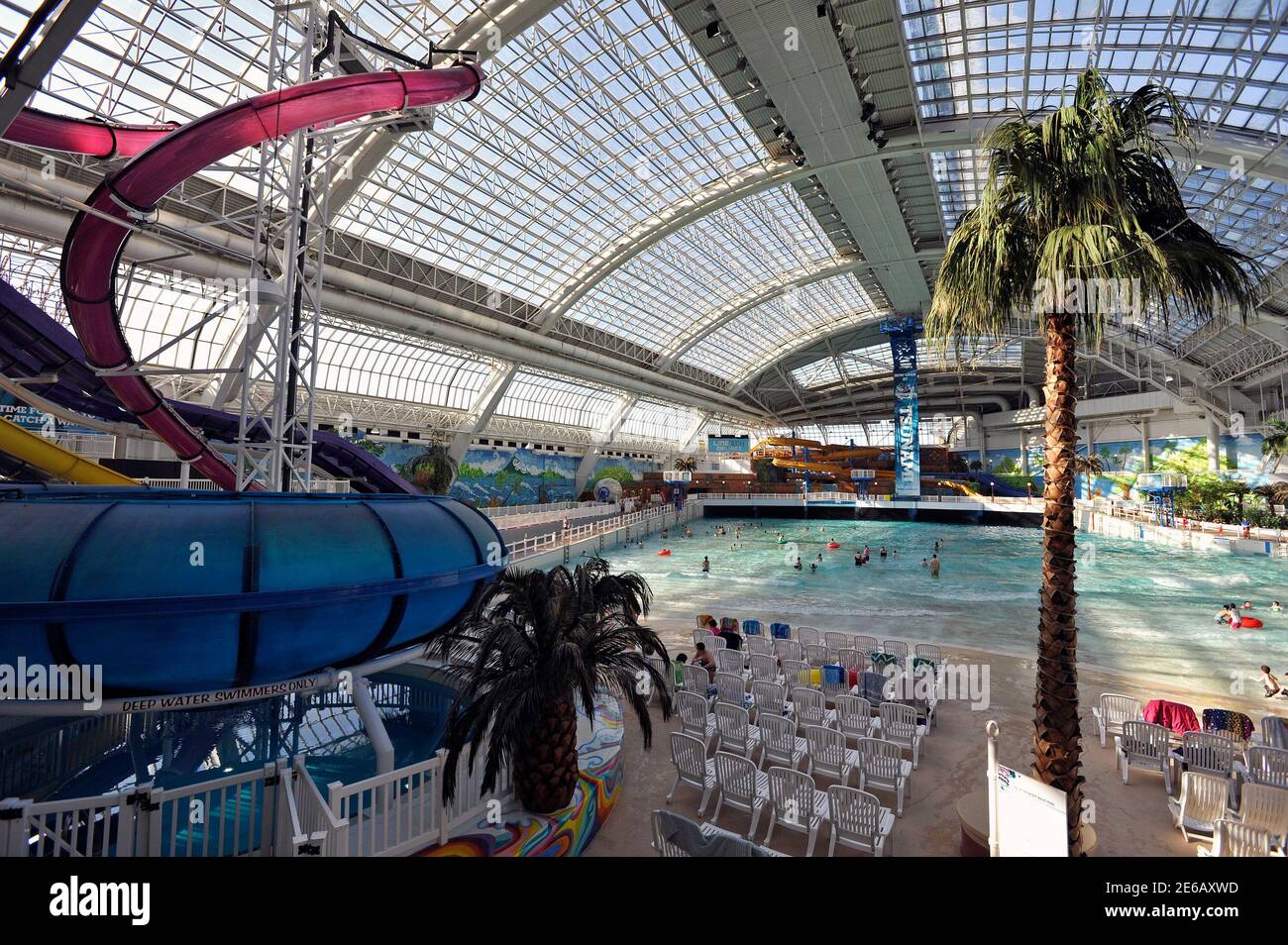 World Waterpark En West Edmonton Mall Uno De Los Centros Comerciales Mas Grandes En El Mundo Fotografia De Stock Alamy