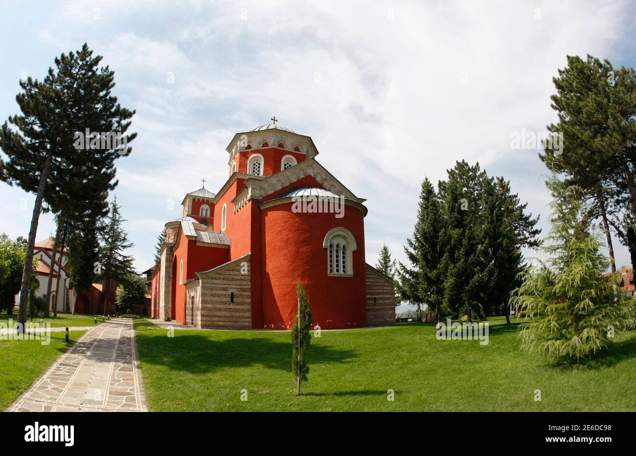 A view of Zica, a Serb Orthodox monastery, near the town of Kraljevo, some 170 km (106 miles) southwest from Belgrade, September 17, 2010. The monastery was built at the beginning of 13th century by its founder Stefan the First-Crowned, the first king of Serbia. Zica was by tradition a royal church of Serbian kings, and although a king could be crowned in any Serbian church, he was never considered a true king until he was anointed in Zica. In 2008, Zica celebrated 800 years of existence. REUTERS/Ivan Milutinovic (SERBIA - Tags: SOCIETY RELIGION TRAVEL) Foto de stock