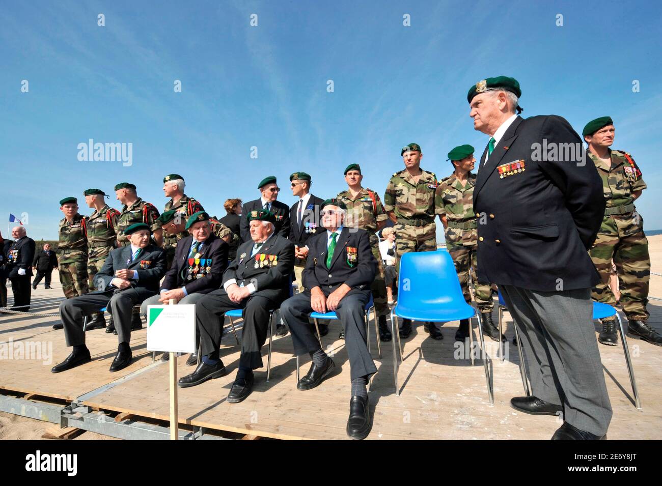 Sobreviviendo A La Segunda Guerra Mundial Fotos e Imágenes de stock Alamy