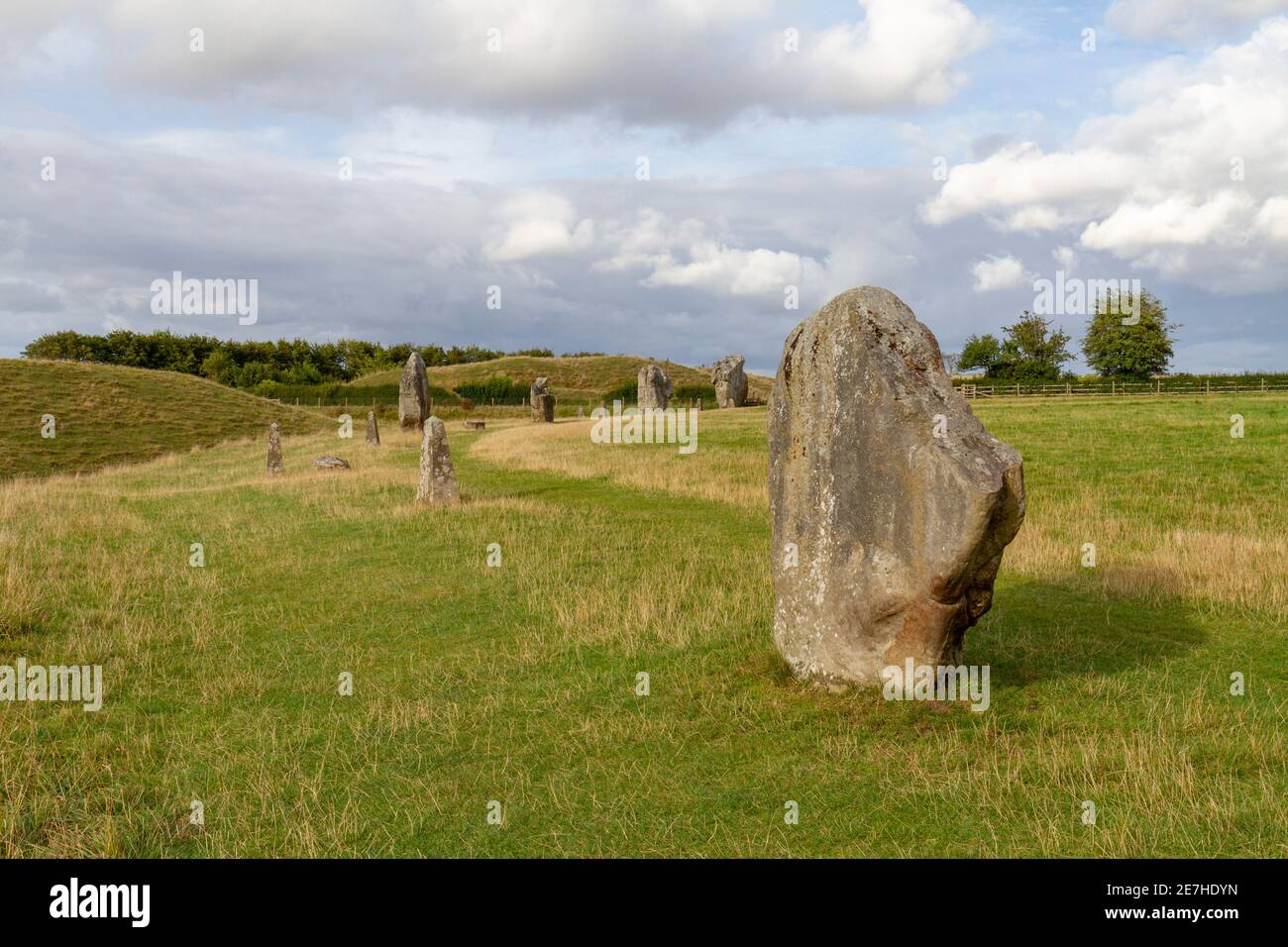 Parte del anillo exterior del sitio de Avebury Henge & Stone Circles, Wiltshire, Inglaterra. Foto de stock