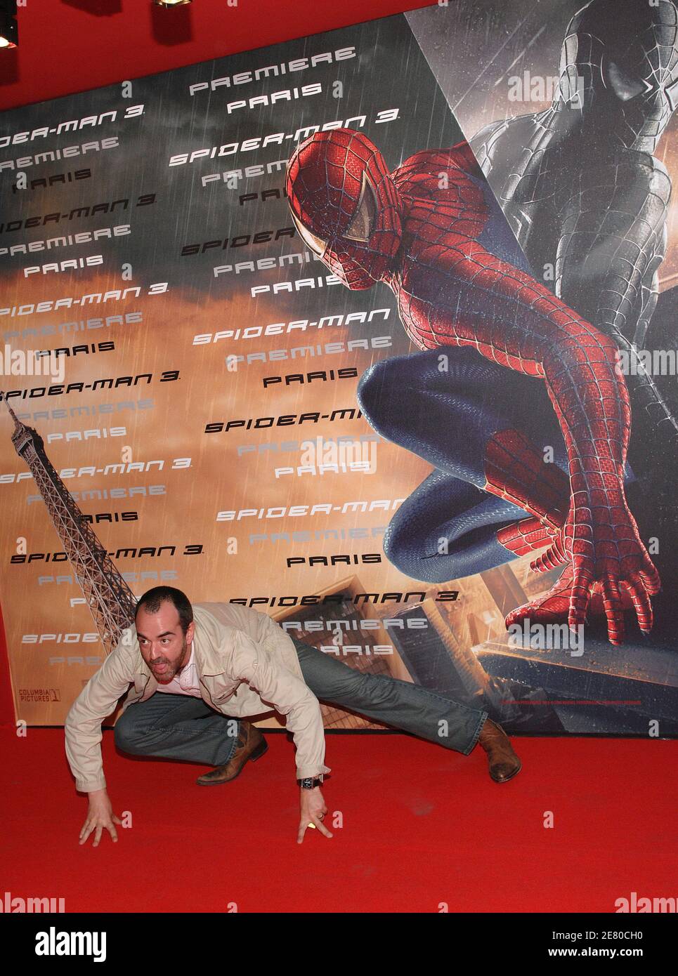 Bruno solo llega al estreno de 'Spiderman 3' celebrado en el teatro Grand  Rex en París, Francia, el 28 de abril de 2007. Foto de  Khayat-Nebinger/ Fotografía de stock - Alamy