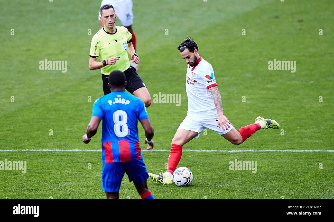 Suso de Sevilla FC durante el campeonato de España la Liga partido de fútbol entre SD Eibar SAD y Sevilla FC el 30 de enero de 2021 en el estadio de Ipurua en Eibar, España - Foto Inigo Larreina / España DPPI / DPPI / LiveMedia Foto de stock