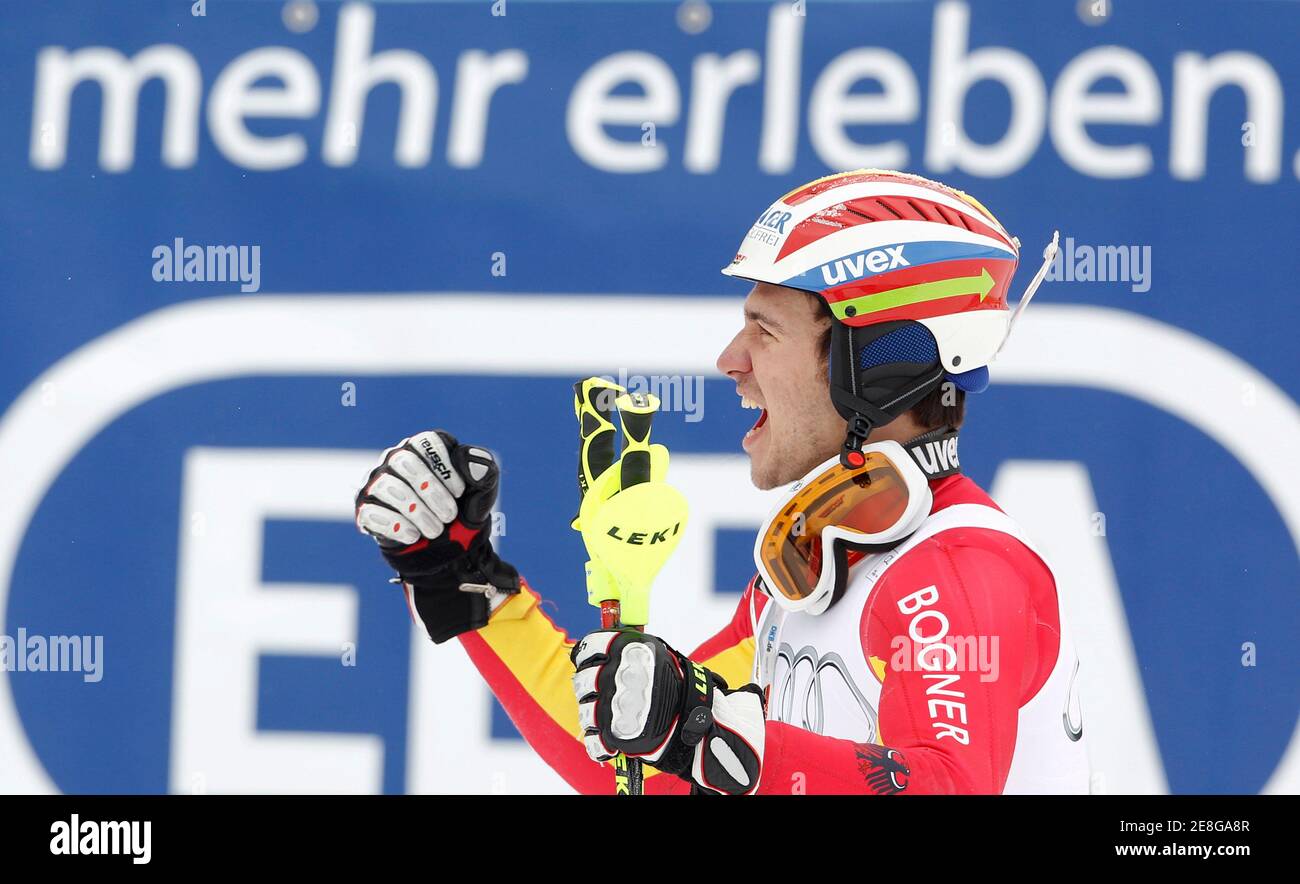 Germany's Felix Neureuther reacts after the men's Alpine Skiing World Cup Slalom in Garmisch-Partenkirchen March 13, 2010. REUTERS/Michaela Rehle (GERMANY - Tags: SPORT SKIING) Foto de stock