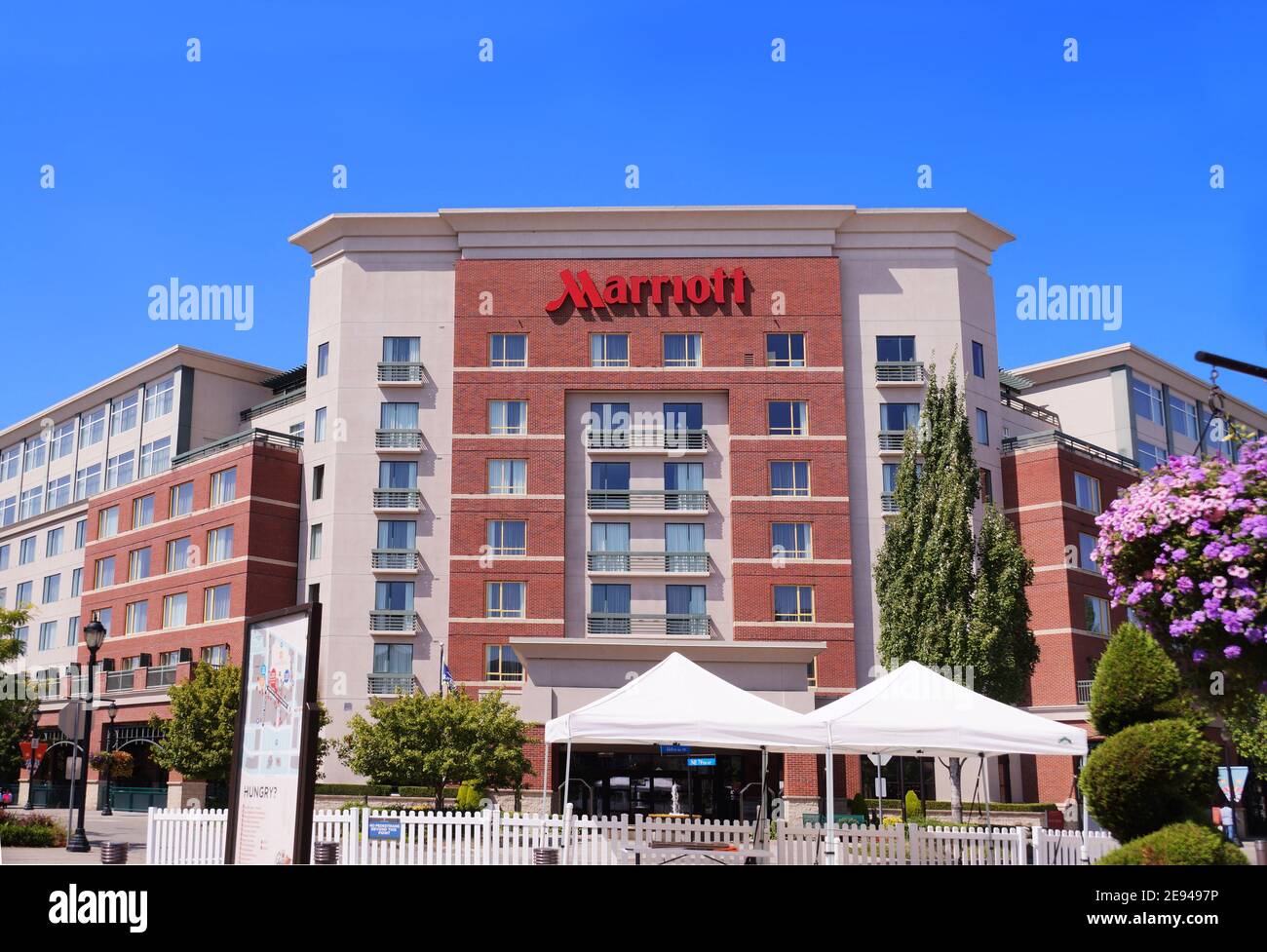 Actualmente es la cadena hotelera más grande del mundo. Bellevue. Marriott Hotel, Washington State. EE.UU. Agosto de 2019. Foto de stock