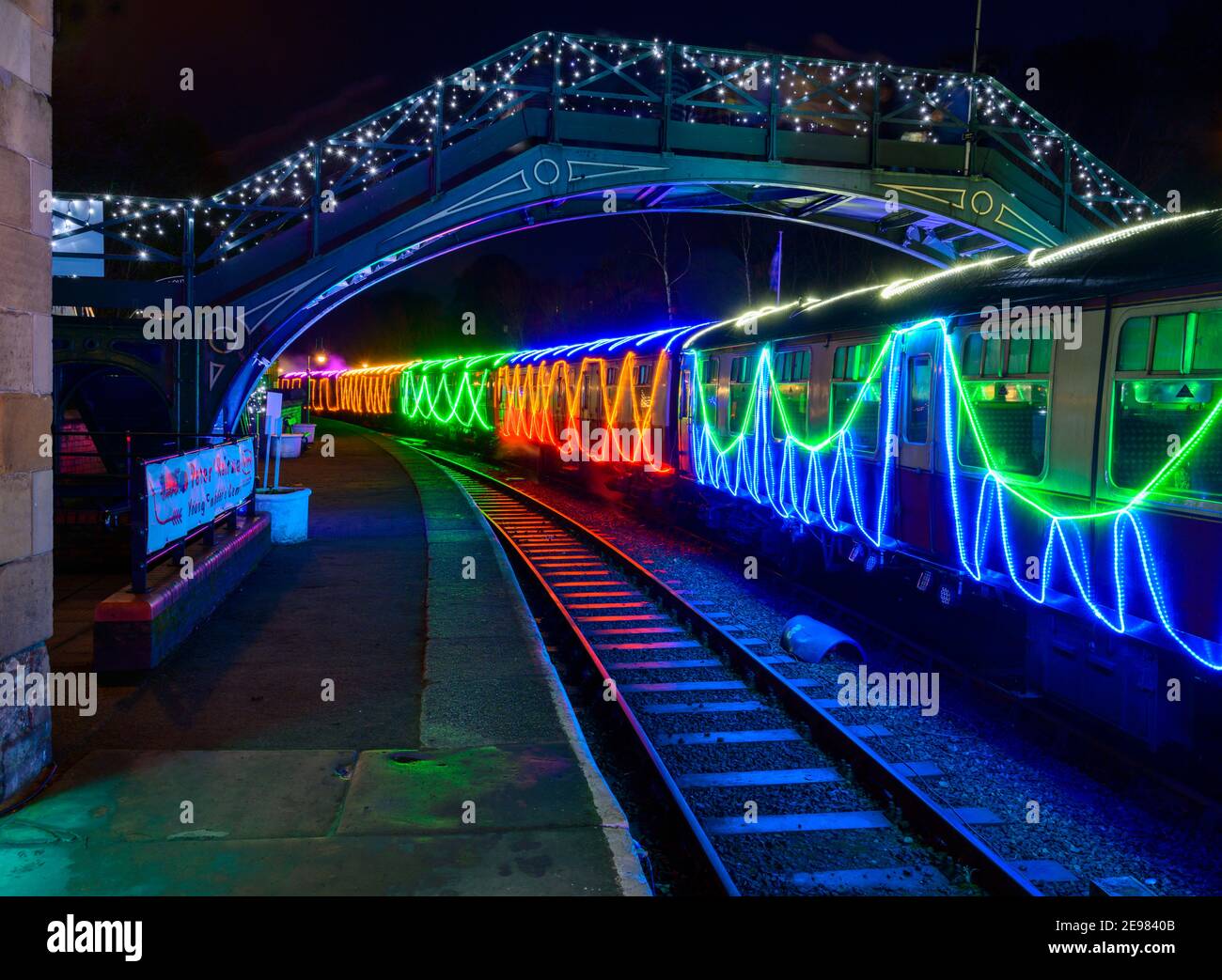 El tren Northern Lights Express en los North Yorkshire Moors Ferrocarril Foto de stock