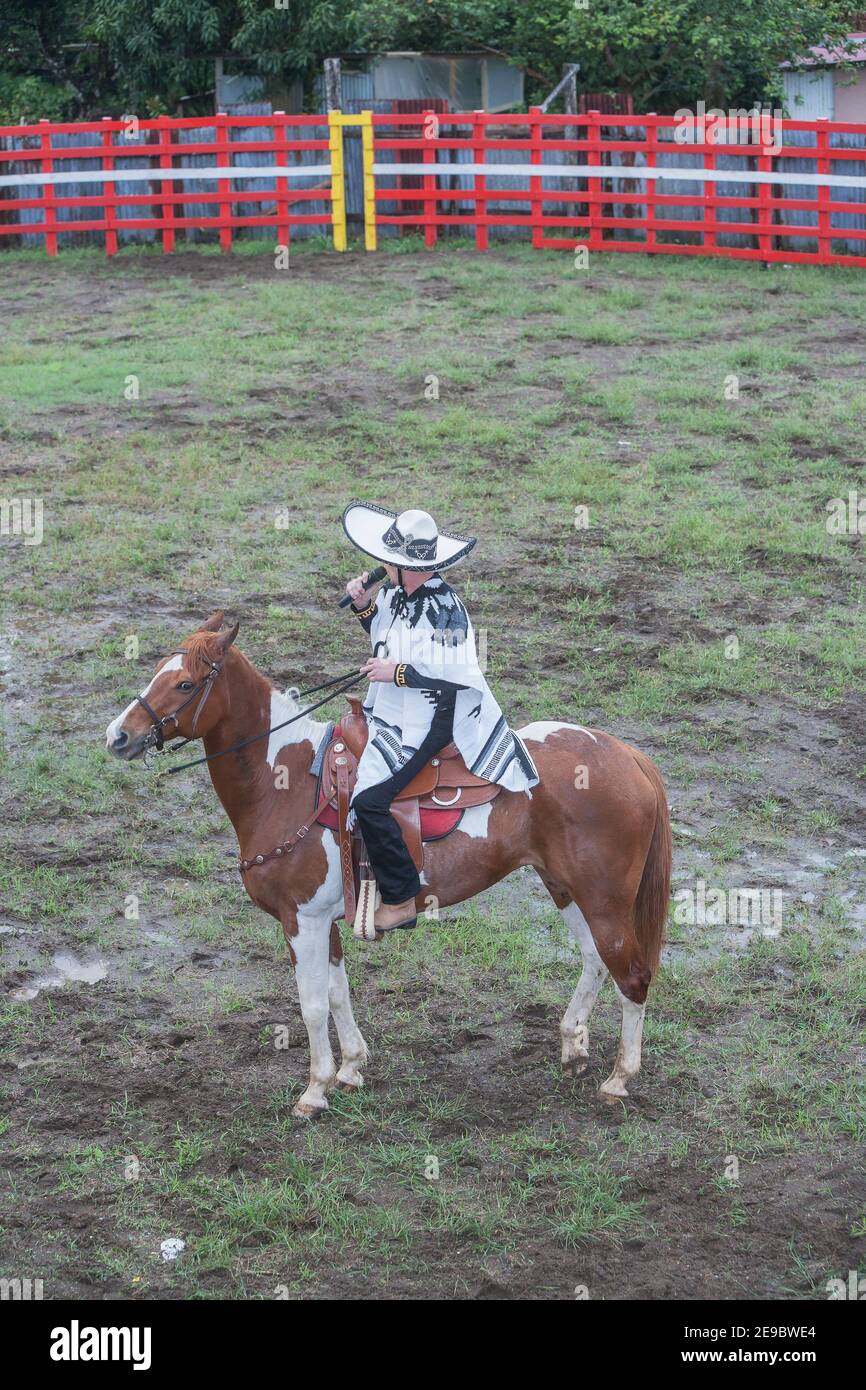 Costa Rica Rodeo Cowboys horse costa rica fotografías e imágenes de alta resolución - Alamy