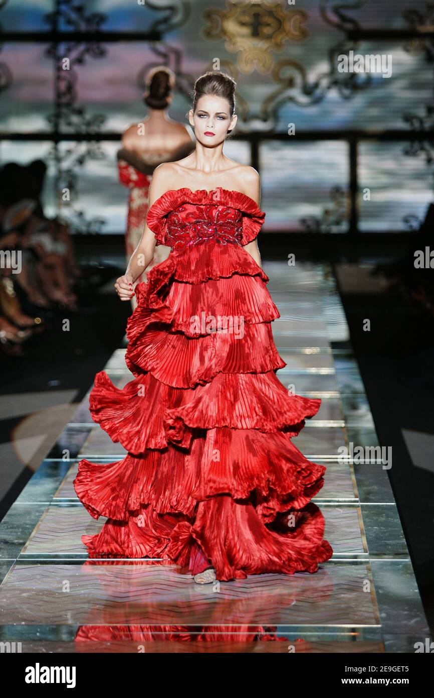 valentino diseñador vestidos