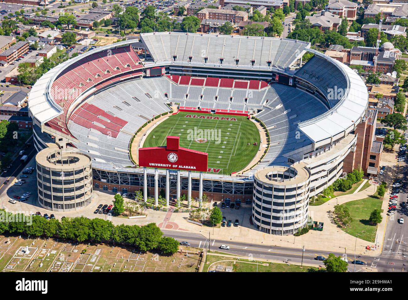 Tuscaloosa Alabama, campus de la Universidad de Alabama, Bryant Denny Football Stadium, vista aérea desde la parte superior de Crimson Tide, Foto de stock