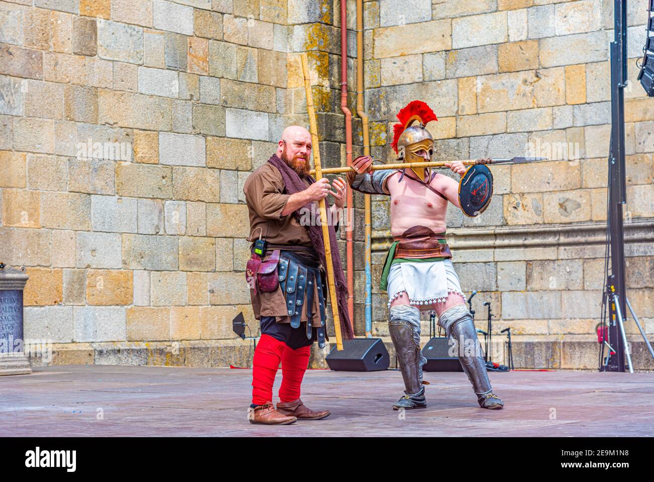 BRAGA, PORTUGAL, 23 DE MAYO de 2019: Espectáculo Gladiator durante el  festival Braga Romana que recuerda el patrimonio romano de la ciudad de  Braga, Portugal Fotografía de stock - Alamy