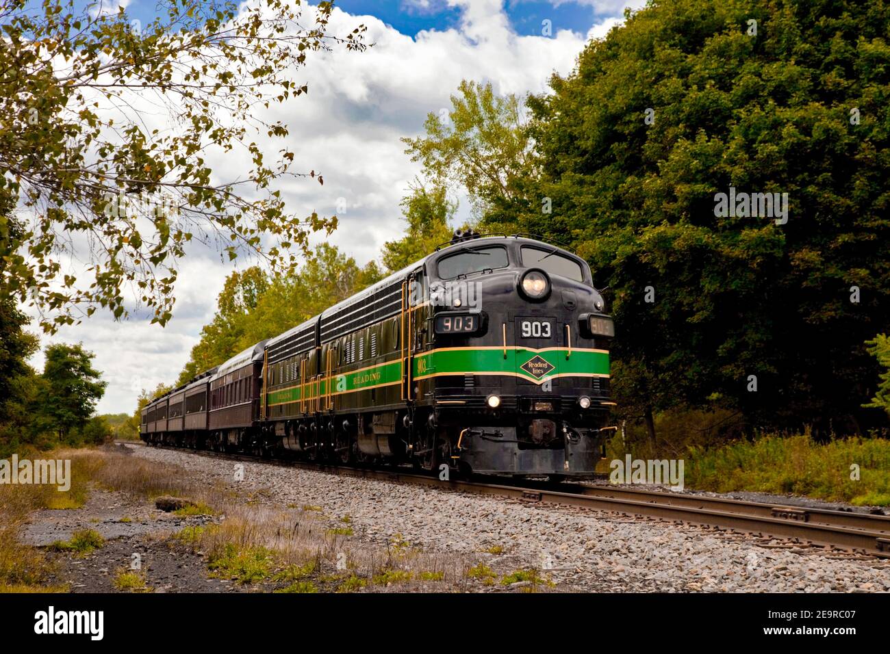 903 Historic Reading Railroad FP-7 Locomotive fuera del sitio histórico nacional de Steamtown, Scranton, Pensilvania Foto de stock