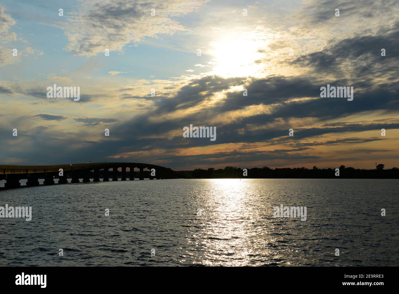 El puente de Rouses Point en el extremo norte del lago Champlain