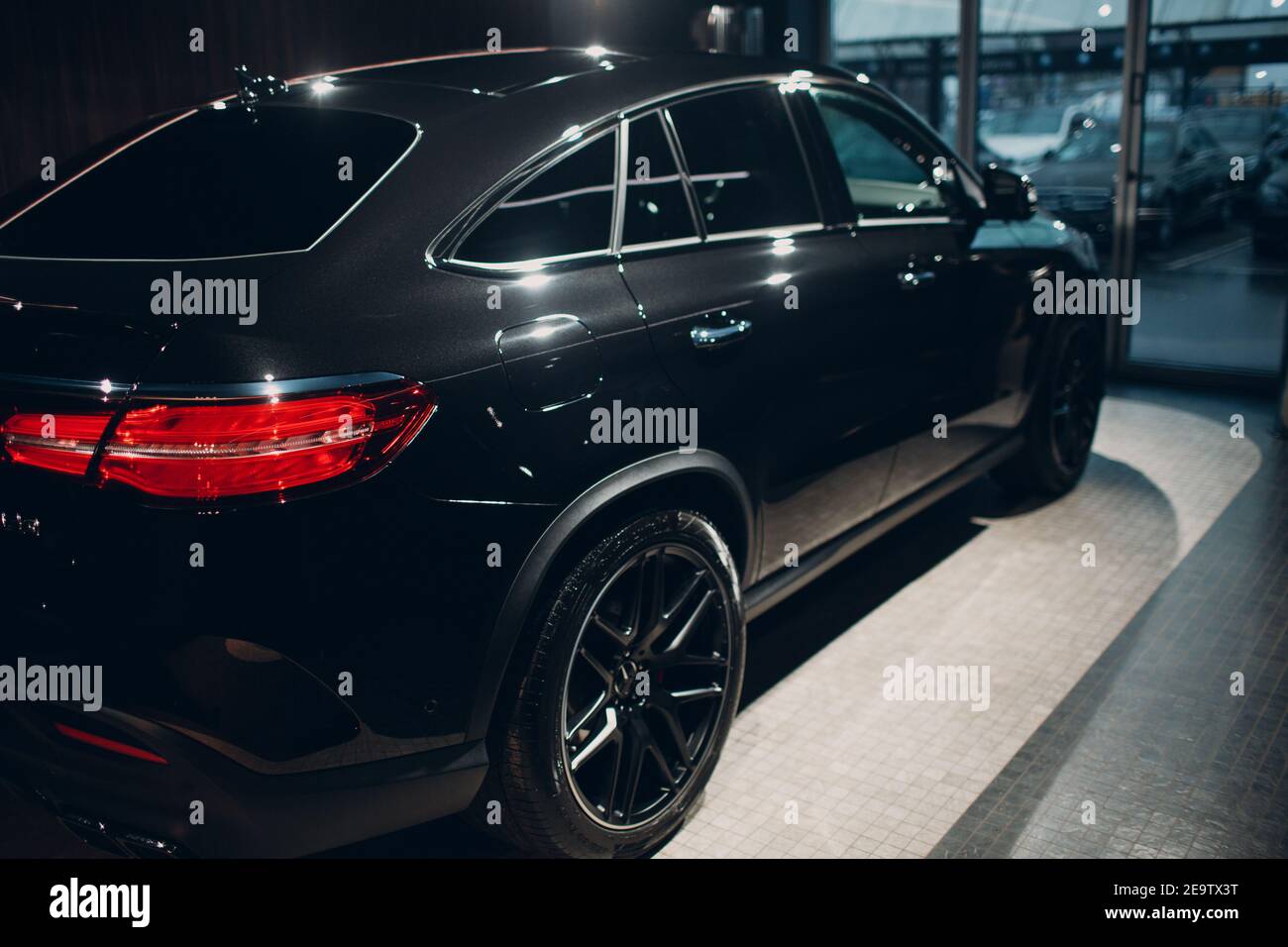 Gle Coupe Fotos E Imagenes De Stock Alamy Gle Coupe Fotos E Imagenes De Stock Alamy