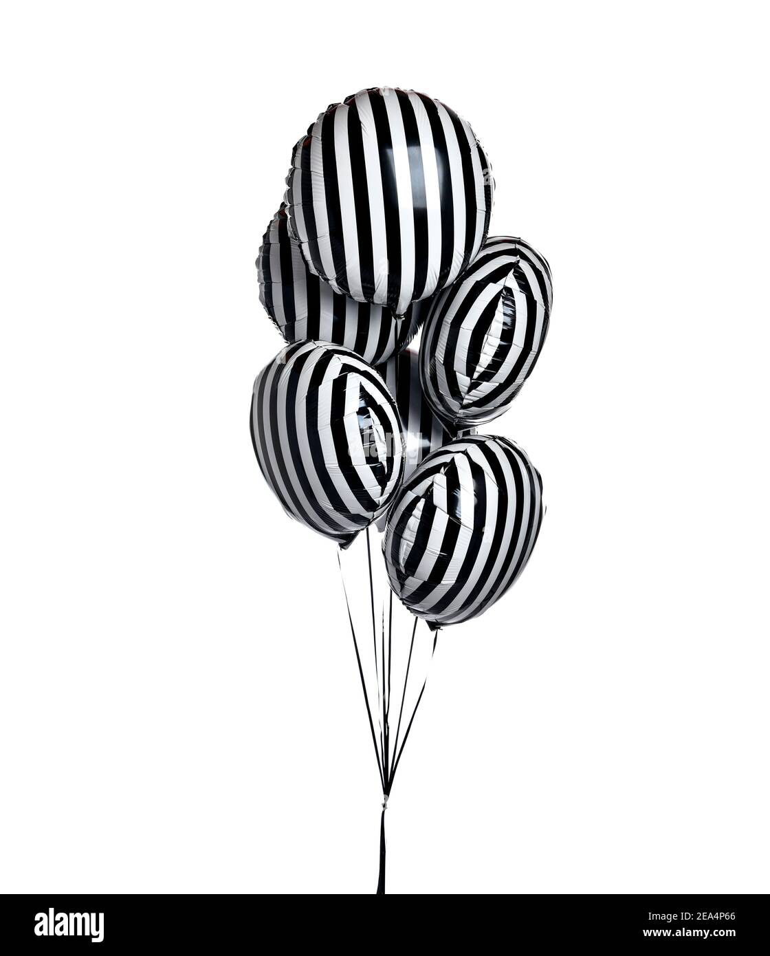 Un montón de grandes negro y blanco rayas dulces globos objeto para una  fiesta de cumpleaños aislada en un blanco Fotografía de stock - Alamy