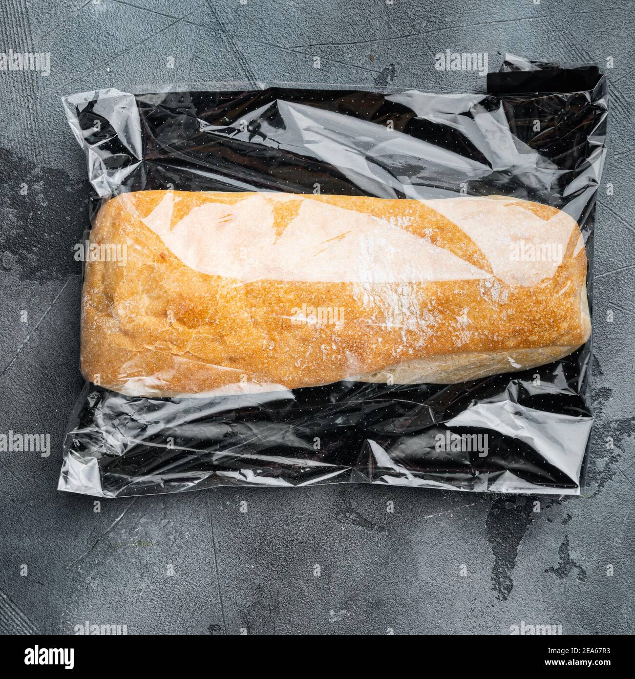 Pan en bolsa de plastico fotografías e imágenes de alta resolución - Alamy
