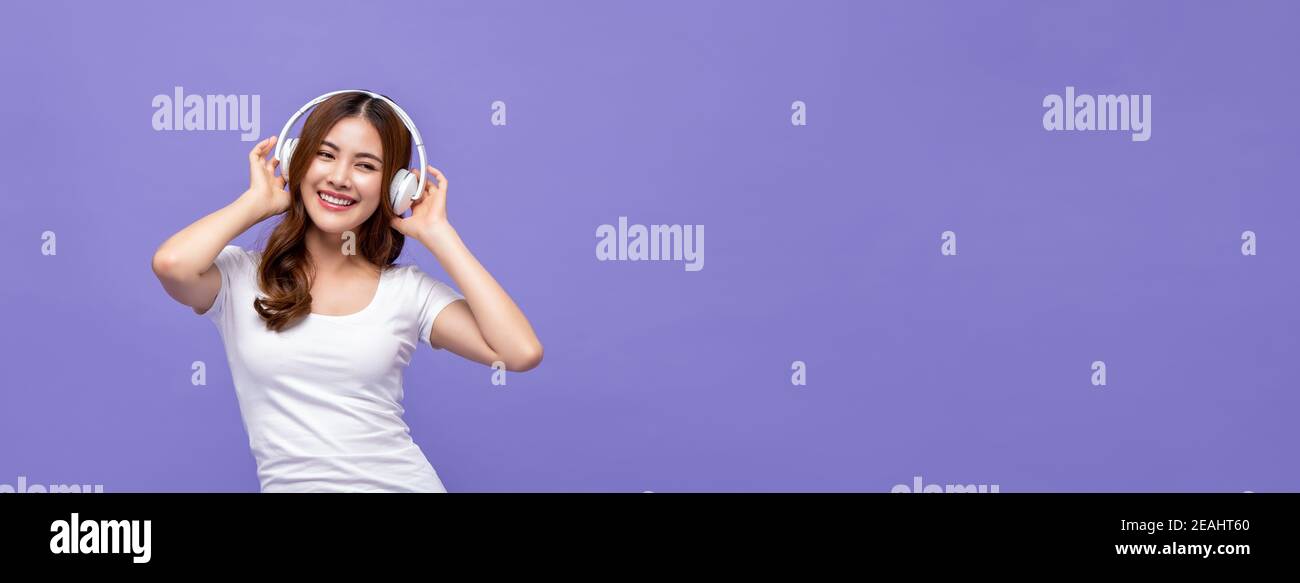 Nina Asiatica Animada Fotos E Imagenes De Stock Alamy