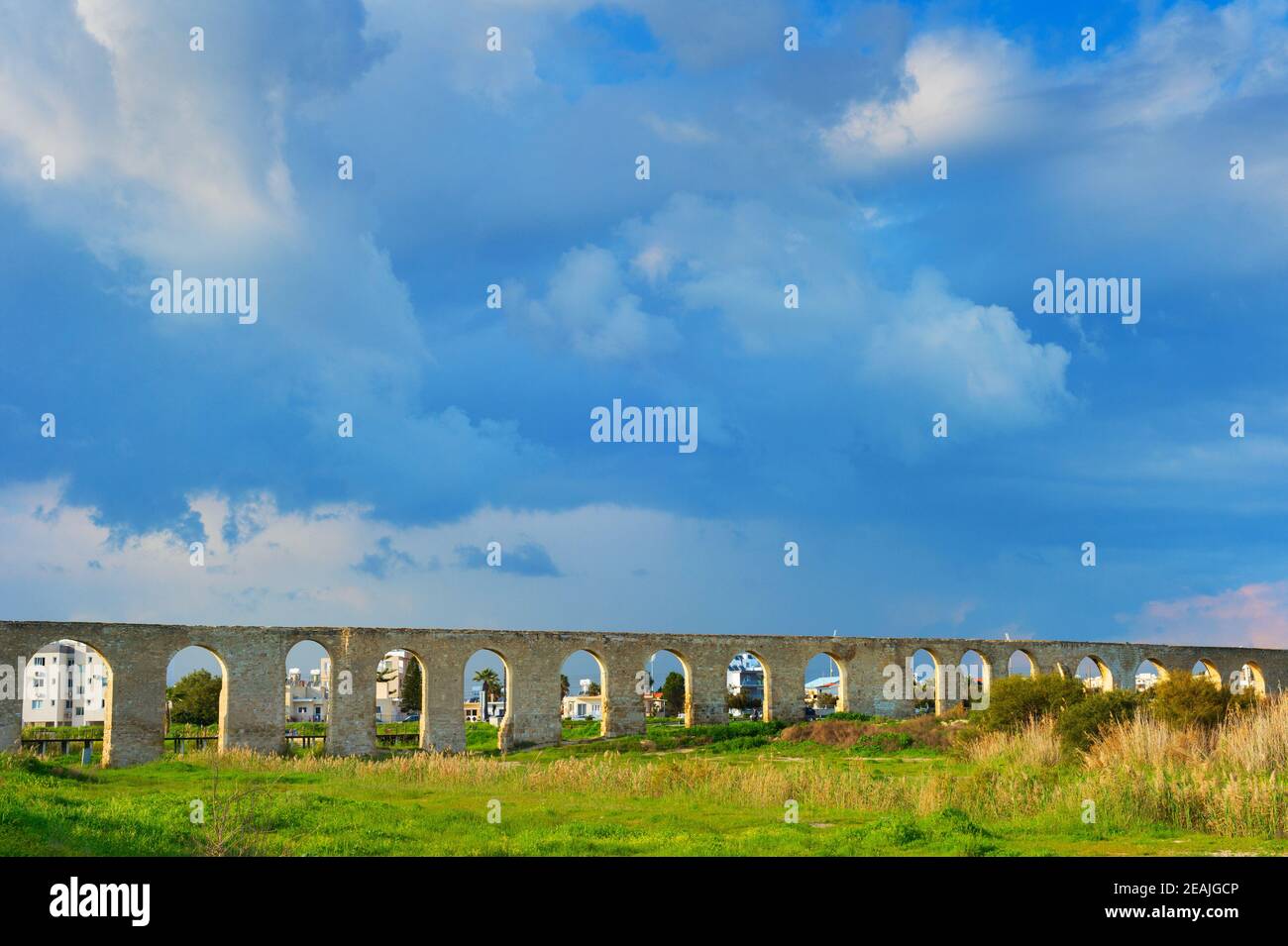 Acueducto de Kamares, Larnaca, Chipre Foto de stock
