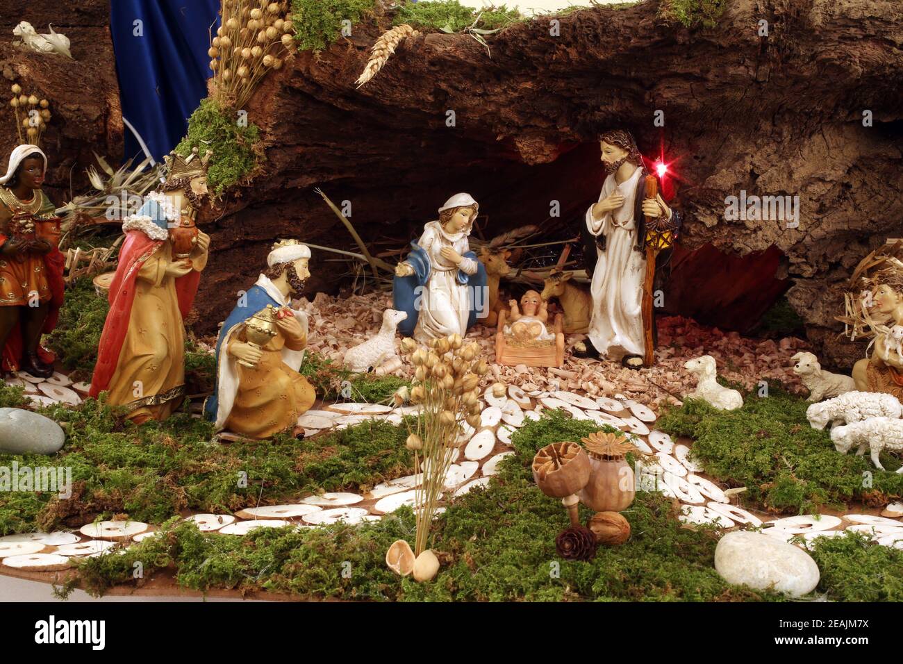 Doncella Levántate conjunción Exposición de pesebres navideños en el monasterio de las Hermanas siervos  del Niño Jesús en Zagreb, Croacia Fotografía de stock - Alamy