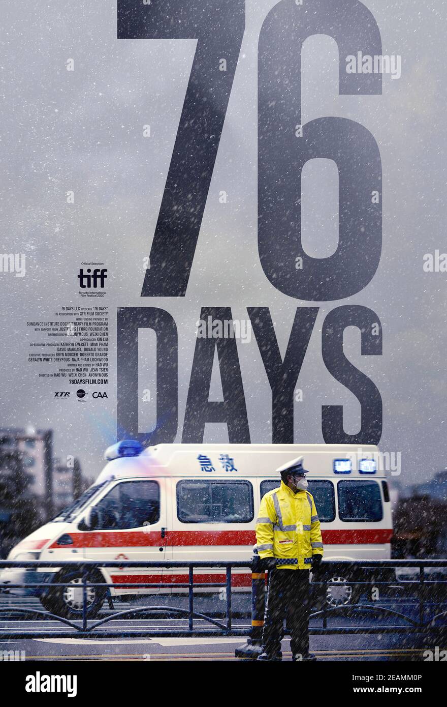 76 días (2020) dirigidos por Weixi Chen y Hao Wu. Documental sobre los pacientes y los profesionales médicos de primera línea que luchan contra la pandemia del COVID-19 durante sus primeros días en Wuhan, China. Foto de stock