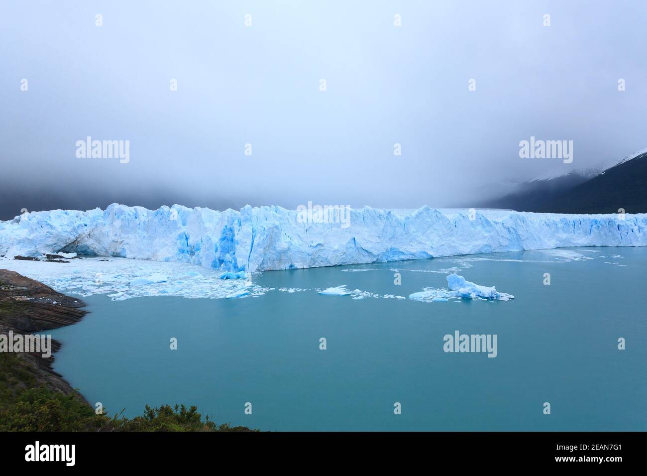 Vista del glaciar Perito Moreno, paisaje de la Patagonia, Argentina Foto de stock