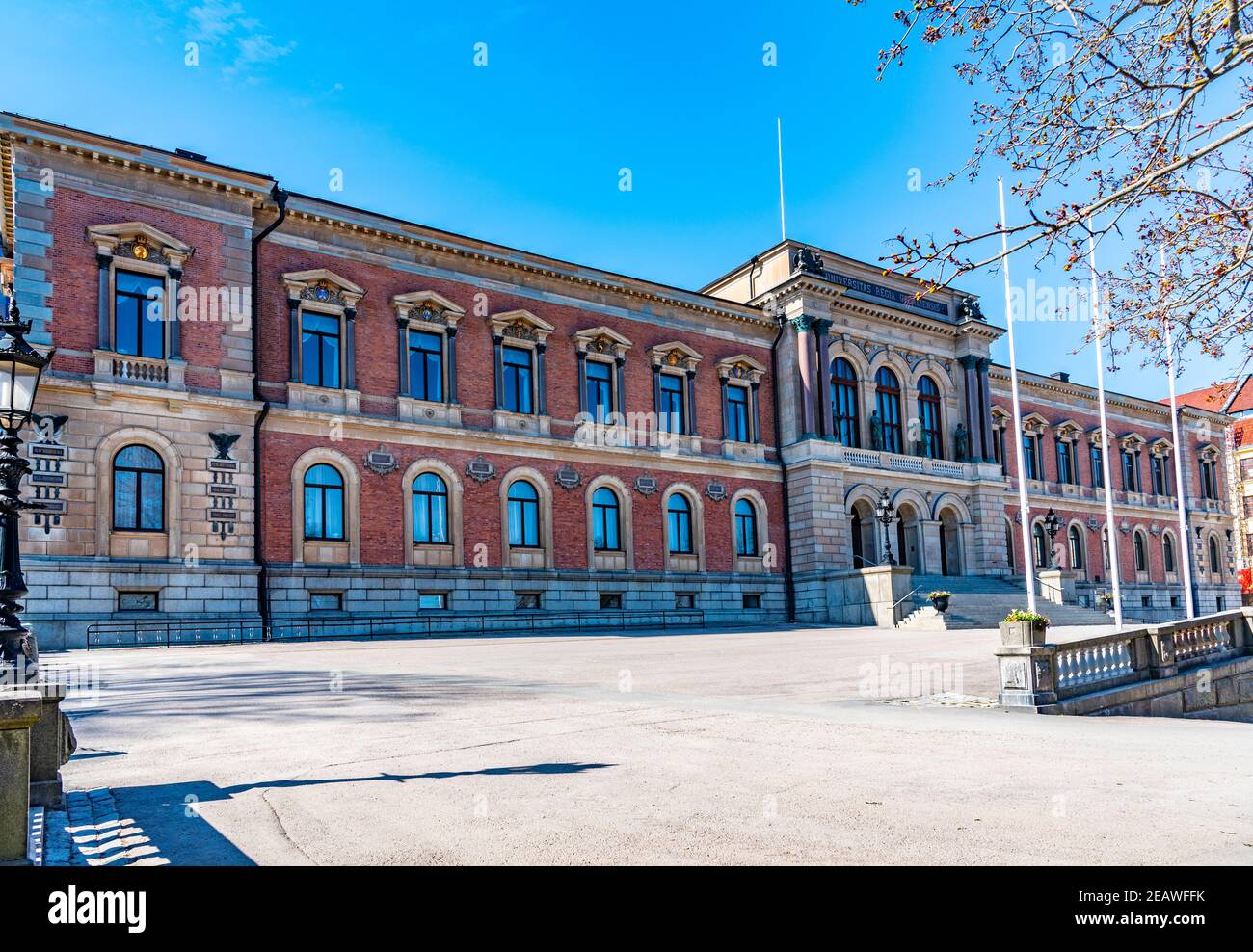 Edificio de la Universidad de Uppsala en Suecia Foto de stock