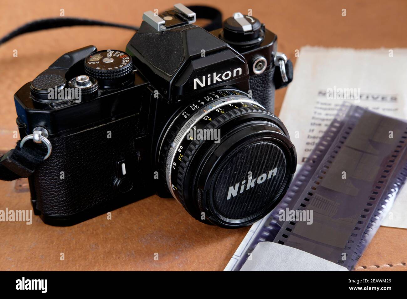Nikon FM, clásica cámara SLR de 35 mm. Foto de stock