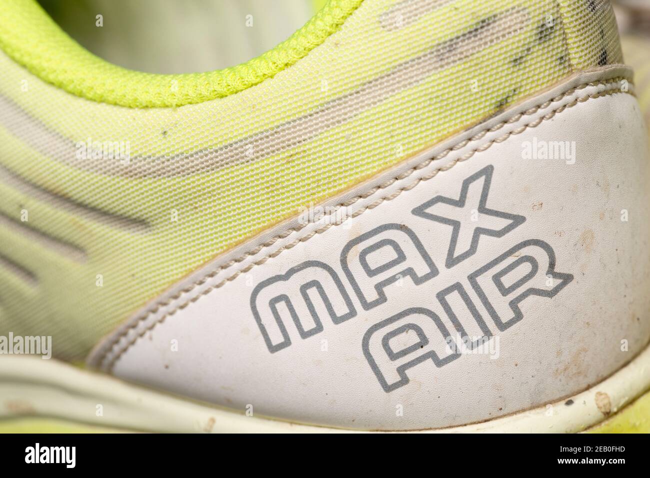 Old Nike Running Shoe Fotos e Imágenes de stock - Alamy
