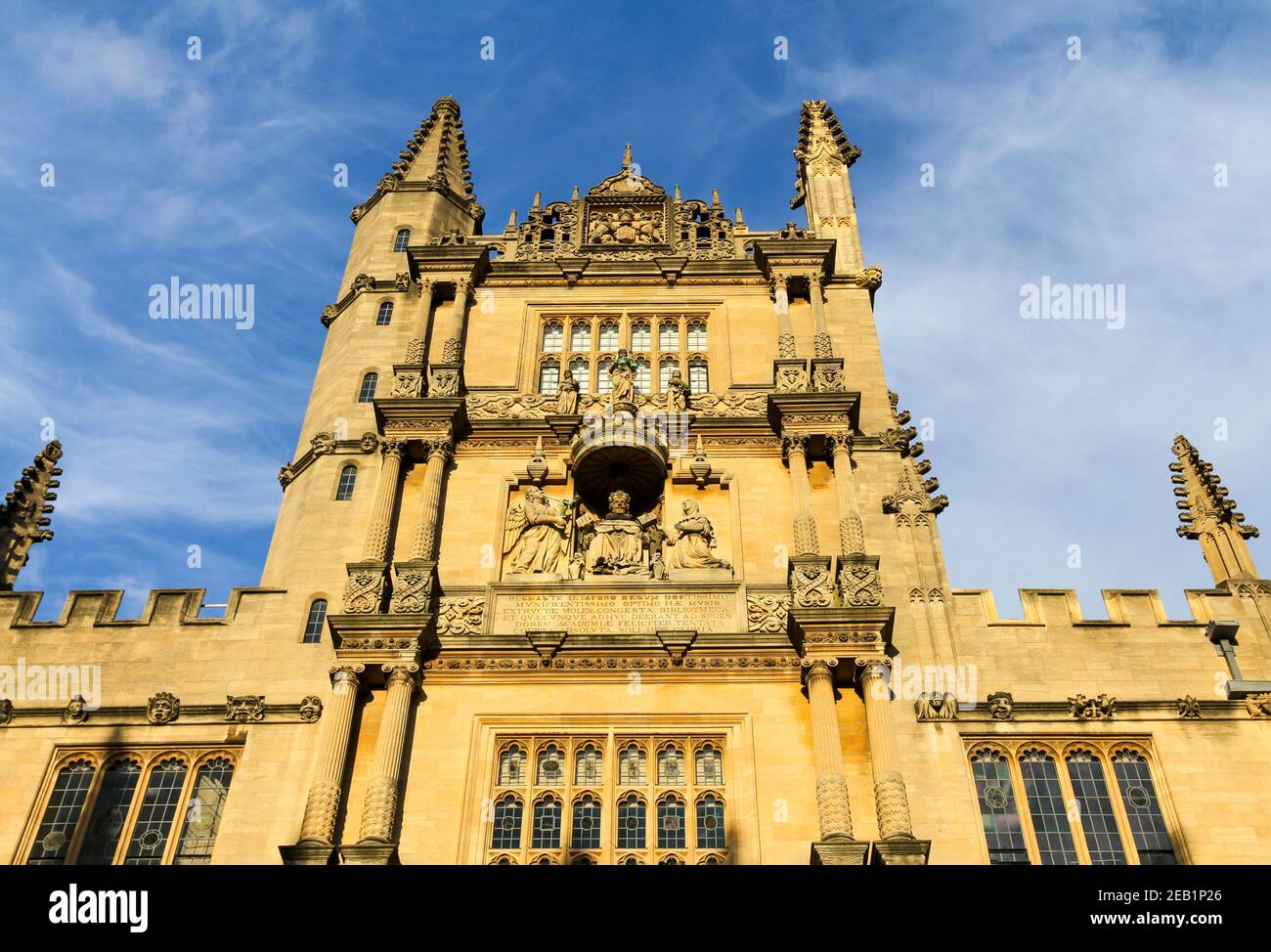 La Torre de las cinco órdenes, Biblioteca Bodleian Old Schools Quad. Principal biblioteca de investigación de la Universidad de Oxford. Cinco órdenes de arquitectura clásica Foto de stock