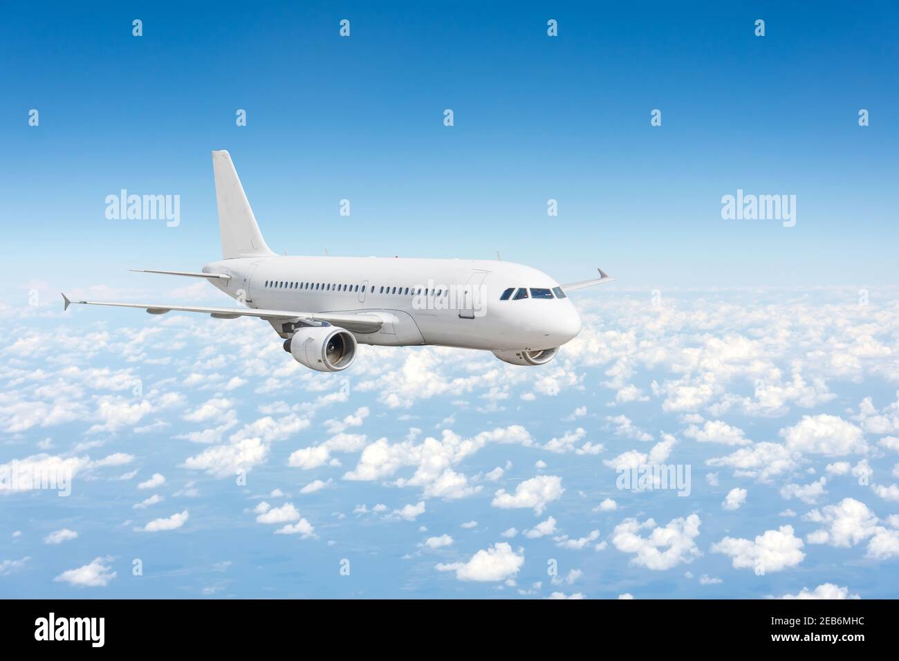 Vuela sobre las nubes fotografías e imágenes de alta resolución - Alamy
