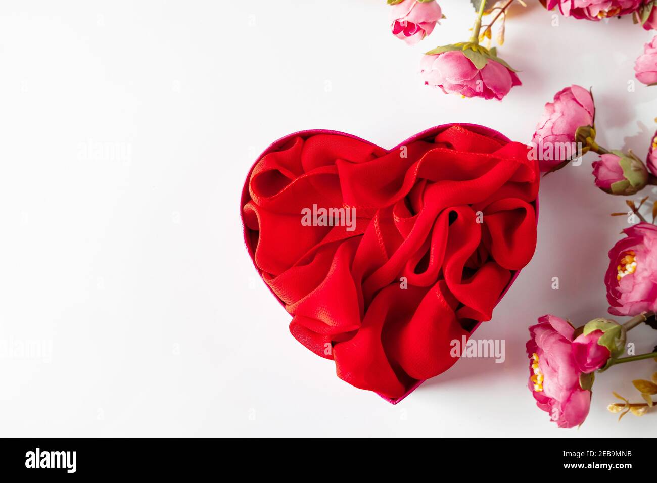 Corazón de seda fotografías e imágenes de alta resolución - Alamy