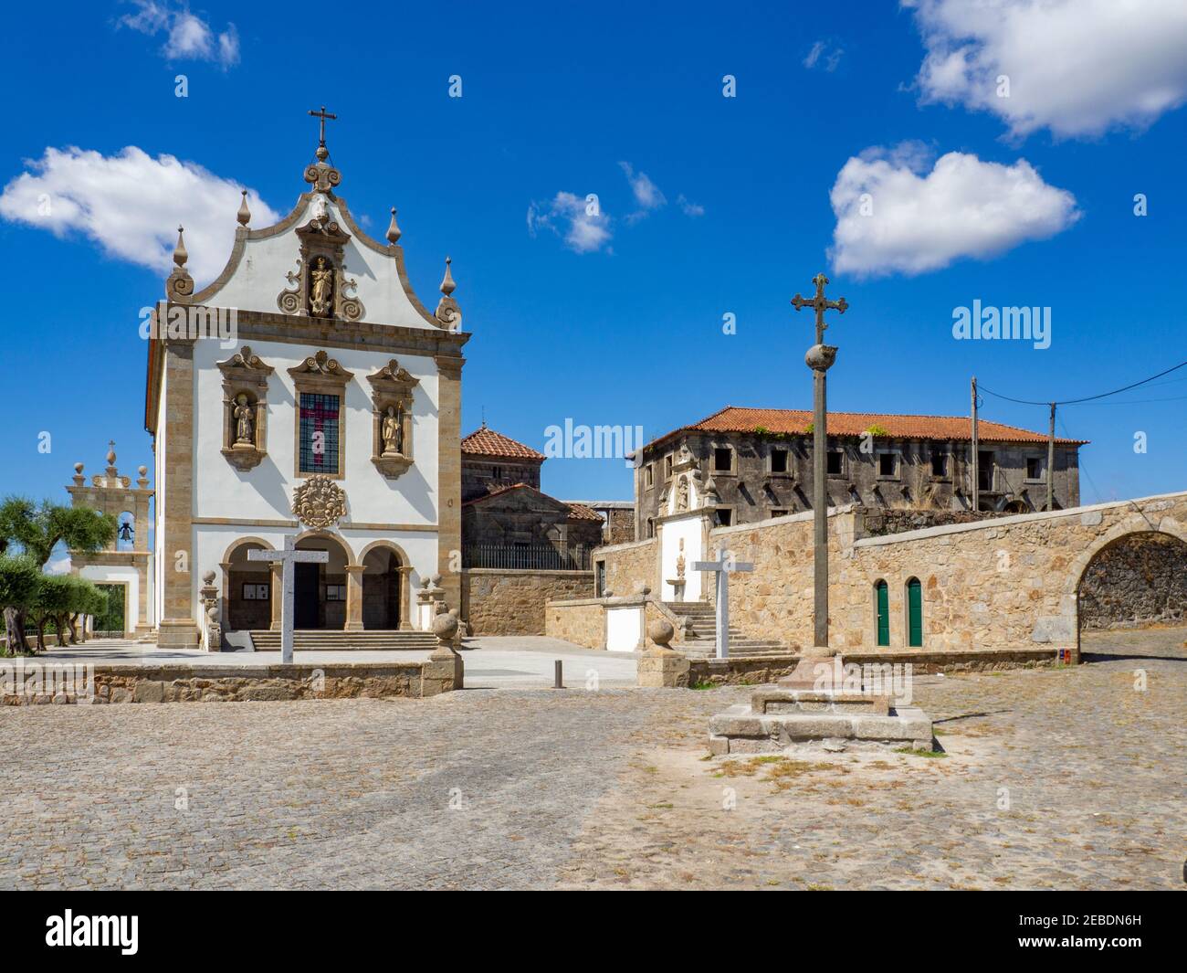 Igreja de sao jeronimo fotografías e imágenes de alta resolución - Alamy