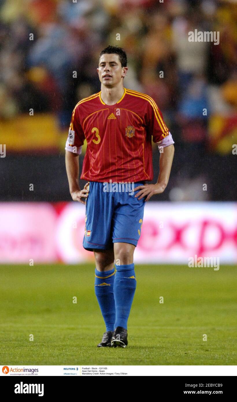 Fútbol - Stock - 12/11/05 Asier del Horno - España crédito obligatorio:  Action Images / Tony o'Brien Fotografía de stock - Alamy