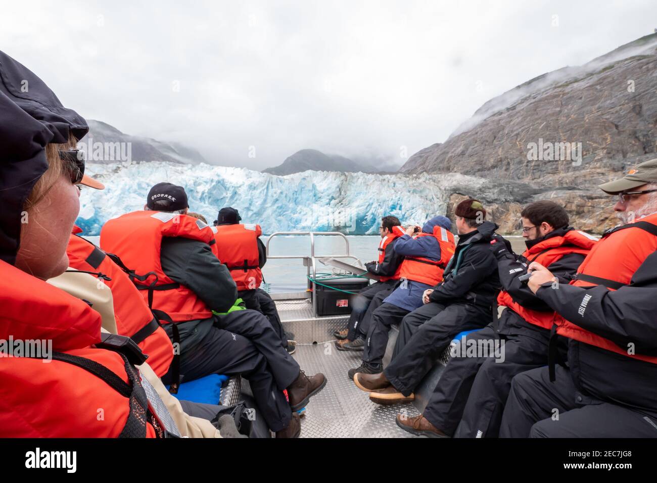 Tracy Arm Fjord con Sawyer Glacier en el sudeste de Alaska Foto de stock