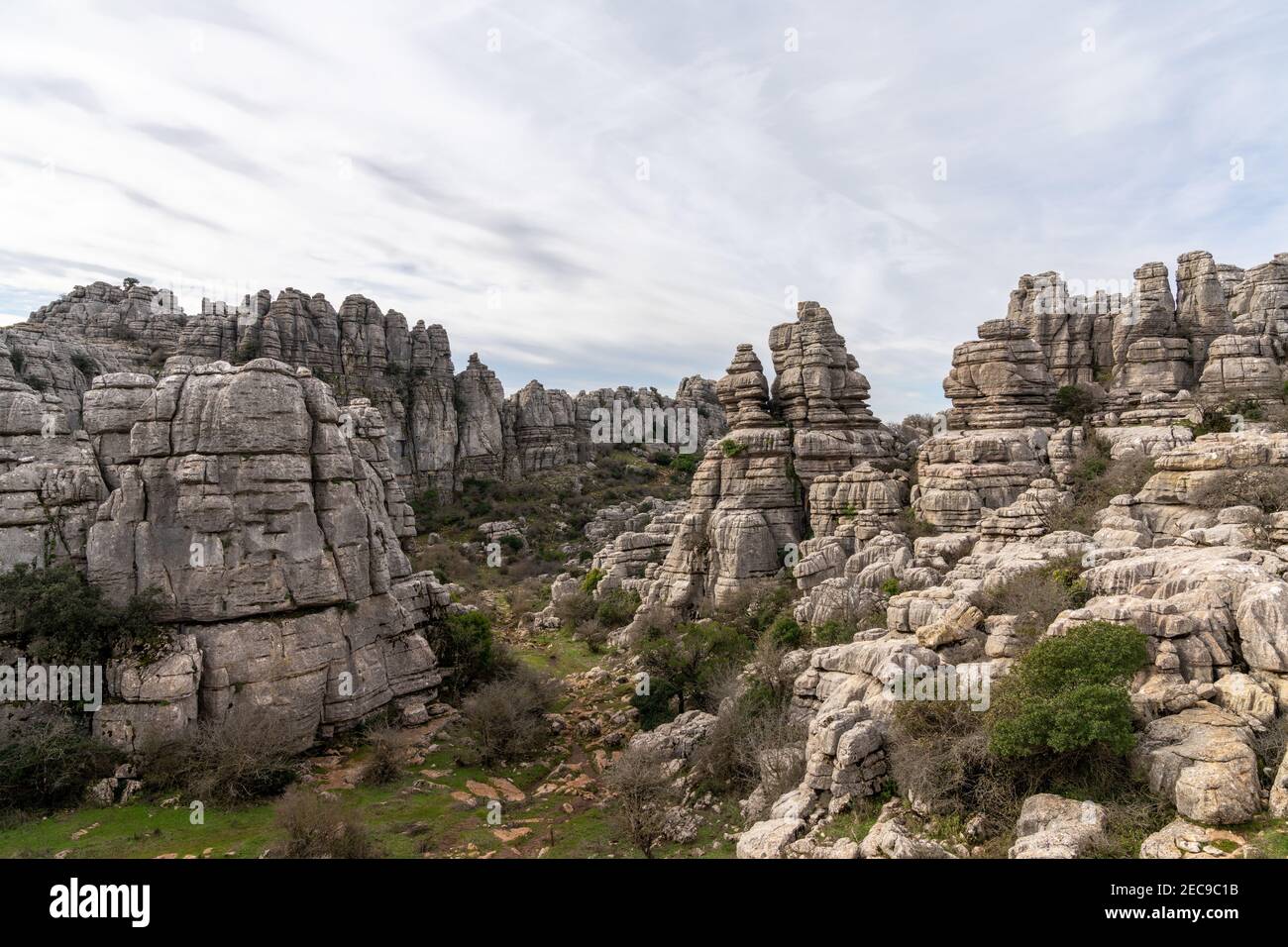 El Parque Natural el Torcal en Andalucía con ist extraño formaciones rocosas karst Foto de stock