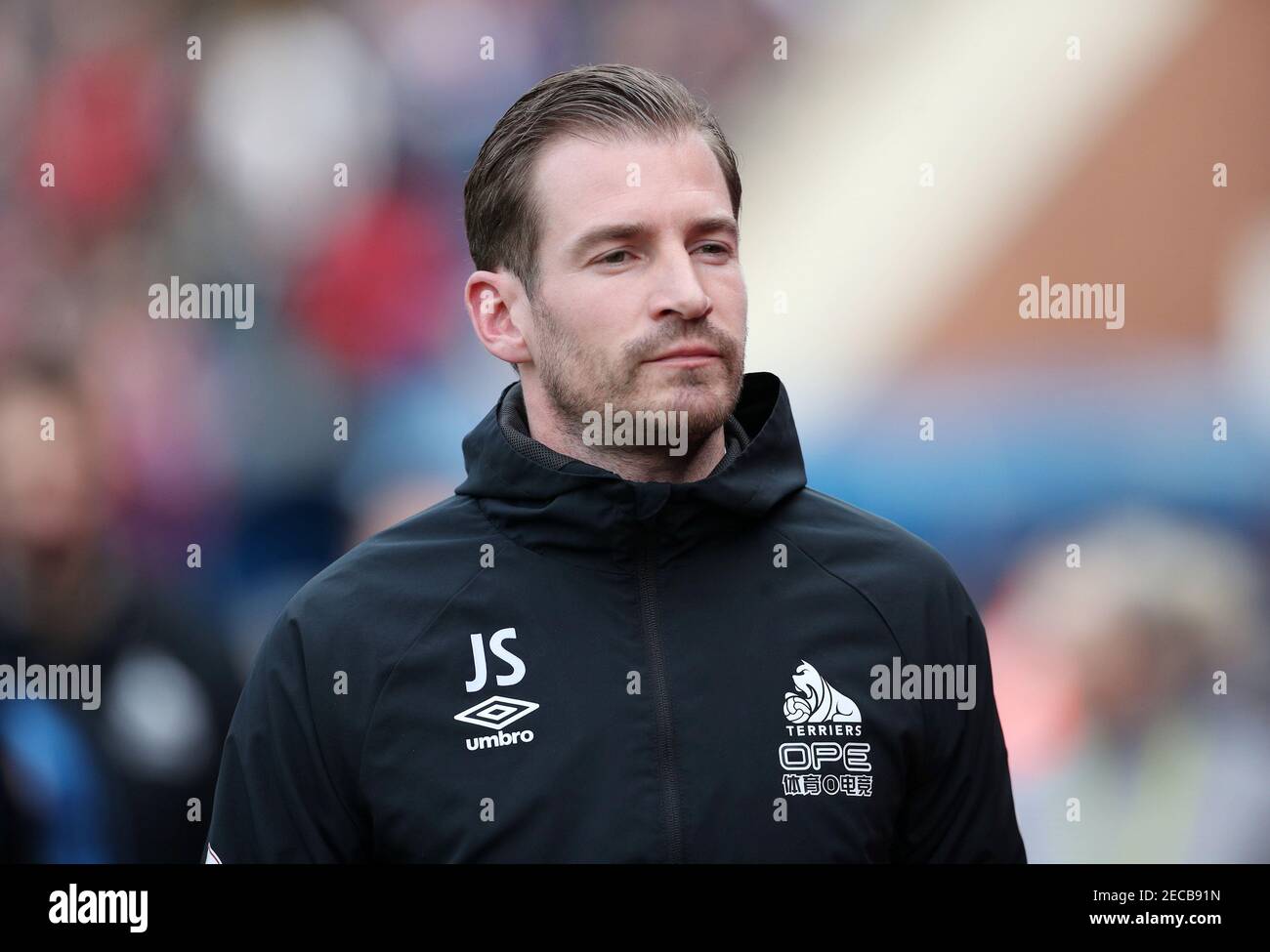 Fútbol - Premier League - Crystal Palace v Huddersfield Town - Selhurst Park, Londres, Gran Bretaña - 30 de marzo de 2019 Huddersfield Town Manager Jan Siewert antes del partido REUTERS/Hannah McKay USO EDITORIAL SOLAMENTE. No se utiliza con audio, video, datos, listas de dispositivos, logotipos de clubes/ligas o servicios "en vivo" no autorizados. Uso en línea en el partido limitado a 75 imágenes, sin emulación de vídeo. No se utiliza en apuestas, juegos o publicaciones de un solo club/liga/jugador. Póngase en contacto con su representante de cuenta para obtener más información. Foto de stock
