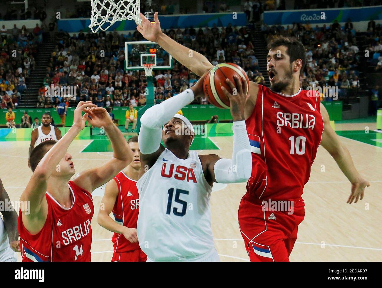 2016 Olimpiadas de Río - Baloncesto - Preliminar - hombres del Grupo a  EE.UU. Contra Serbia - Carioca Arena 1 - Río de Janeiro, Brasil -  12/08/2016. Carmelo Anthony (EE.UU.) de EE.UU.