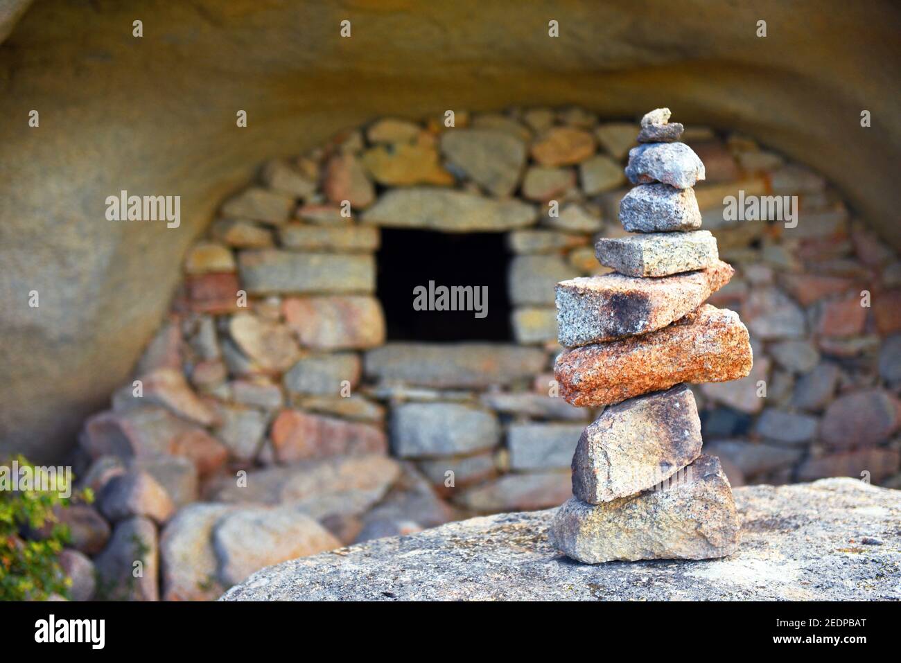 Oriu de Grosseto, antiguo refugio para el pastor, Francia, Córcega, Sartene, Serragia Foto de stock