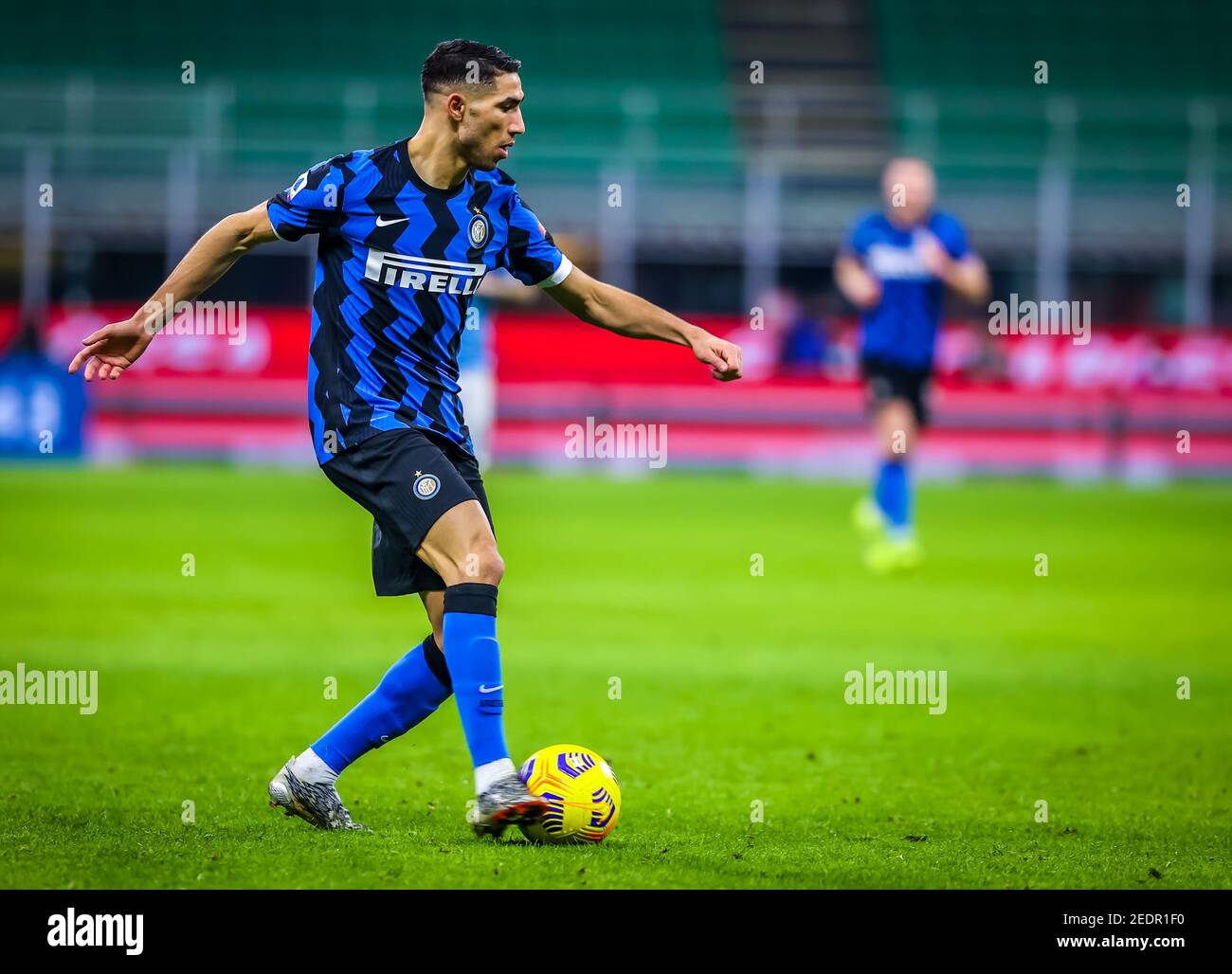 Achraf Hakimi del Inter de Milán en acción durante la serie A 2020/21  partido de fútbol entre el Inter de Milán y las SS Lazio en el estadio de  San Siro.final marcador;