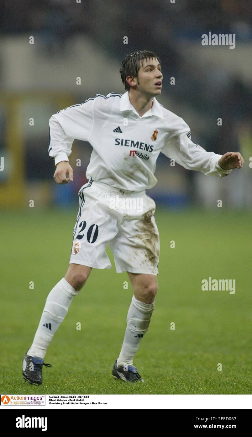 Fútbol - 02/03 , 26/11/02 Albert Celades - Real Madrid crédito obligatorio:Action Images / Morton Fotografía de stock - Alamy