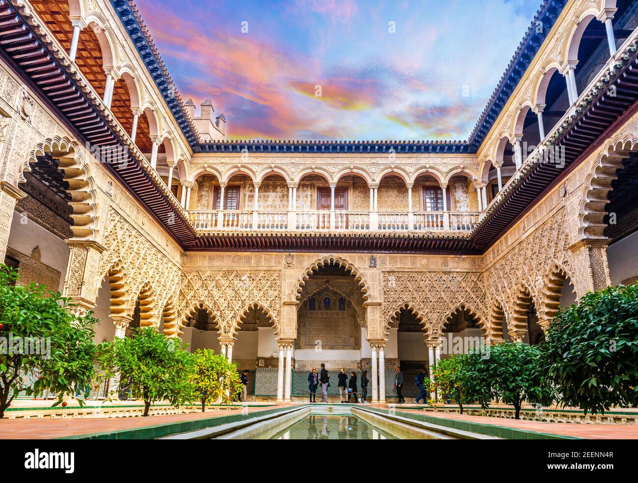 Palacio del Alcázar de Sevilla en Andalucía Foto de stock