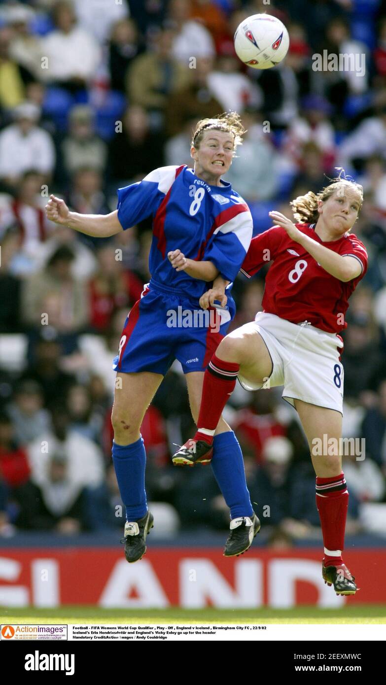 Futbol Copa Mundial Femenina De La Fifa Qualifier Play Off England V Iceland Birmingham City Fc 22 9 02 La De Islandia Erla Hendrixsdottir Y La De Inglaterra Futbol Copa Mundial Femenina De La Fifa Qualifier Play Off England V Iceland Birmingham City Fc 22 9 02 La De Islandia Erla Hendrixsdottir Y La De Inglaterra