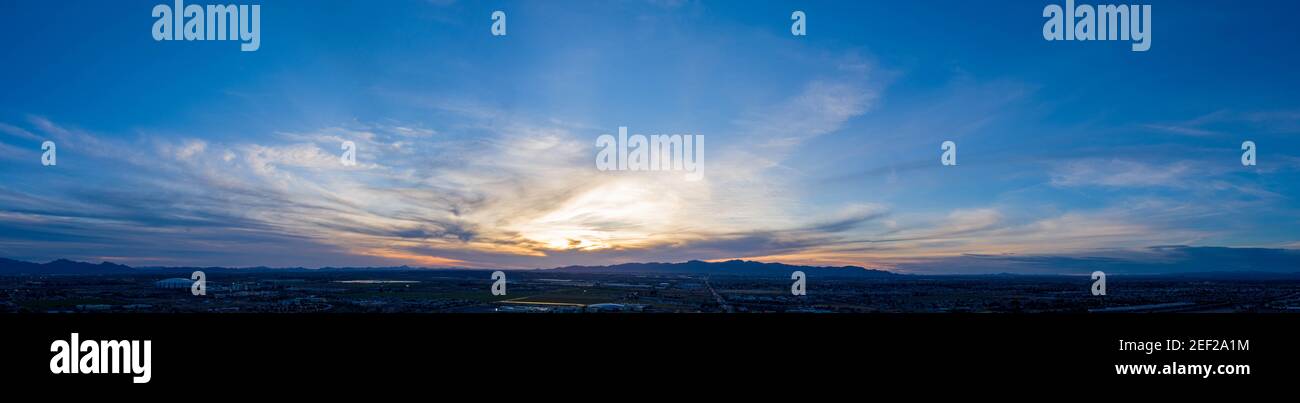 Vista aérea de Phoenix puesta de sol al atardecer Foto de stock