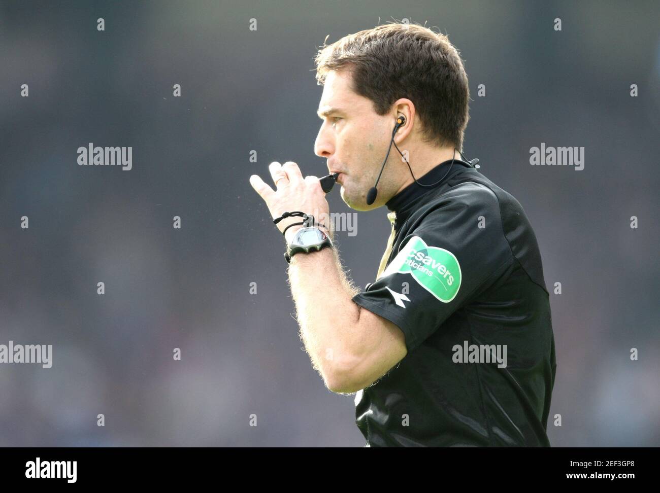 Futbol Celtic V Rangers Final De La Copa De Seguros Cis Hampden Park 08 09 15 3 09 Douglas Mcdonald Referee Credito Obligatorio Imagenes De Accion Lee Smith Fotografia De Stock Alamy