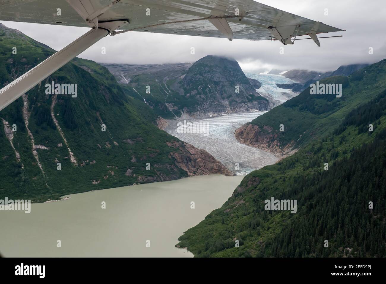 Vuelo a Taku Glacier Lodge & Salmon Feast Foto de stock