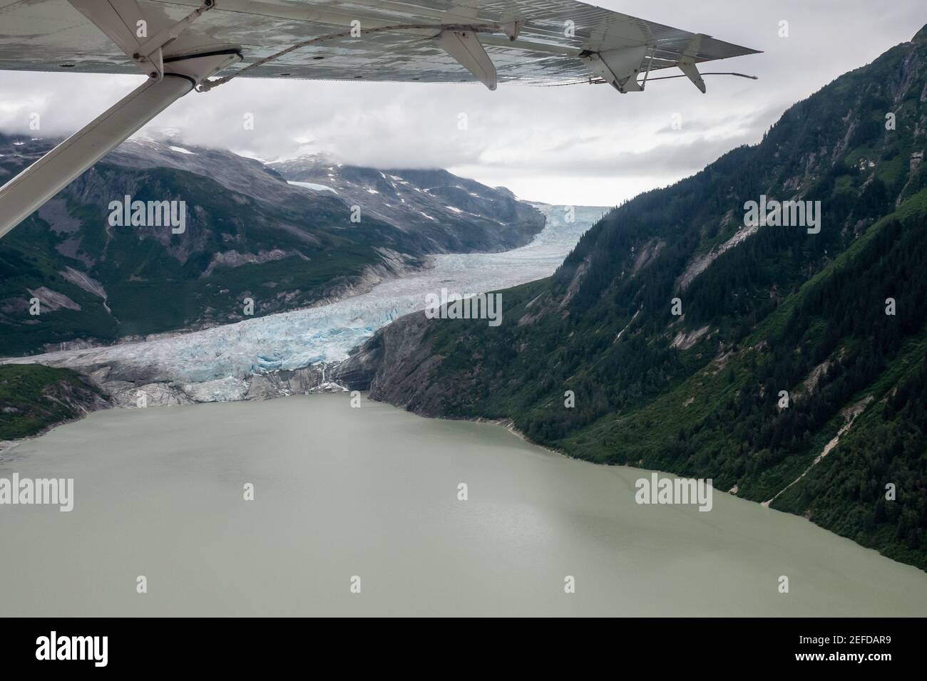 Vuelo a Taku Glacier Lodge & Salmon Feast Foto de stock